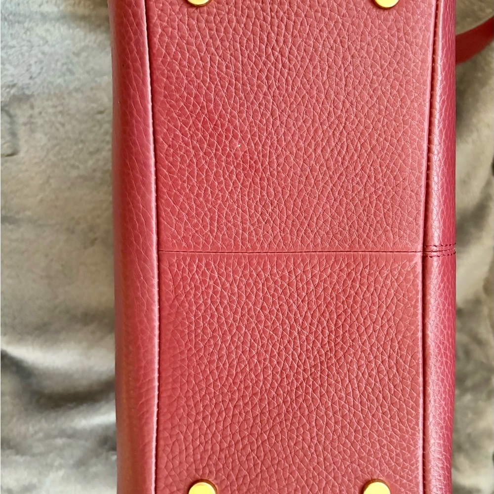 Like New! Radley London Sloane Crossbody Bag in Cranberry Red - Picture 7 of 10